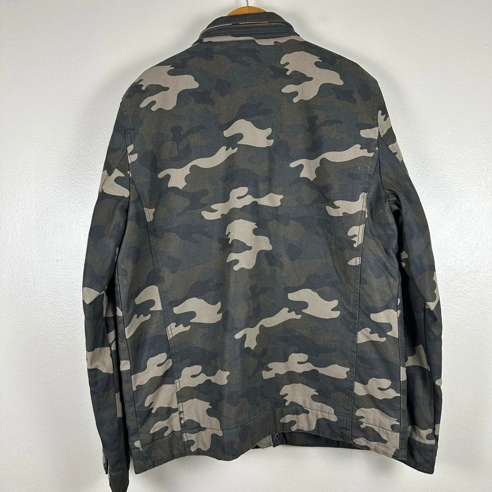 Levi's Men's Size Medium Field Jacket Green Camo Quilted Utility Coat NEW